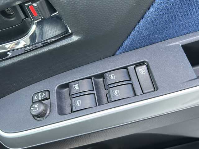 トヨタ タンク カスタムG S 山口県 2017(平29)年 7.5万km パールホワイトⅢ ワンオーナー/モデリスタエアロ/純正SDナビ　【NSZT-W66T】/・Bluetooth接続/・パノラミックビューモニター/・フルセグテレビ/・DVD再生機能有/ETC/スマートアシスト/・衝突警報機能/・誤発進抑制制御機能/・車線逸脱警報機能/・先行車発進お知らせ機能/・クルーズコントロール/シートヒーター/スマートキー/プッシュスタート/スペアキー1本/純正フロアマット/両側パワースライドドア/純正LEDライト/純正14インチアルミホイール/ドアバイザー/ウィンカーミラー