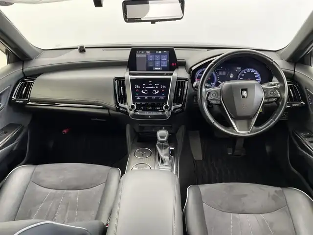 トヨタ クラウン ハイブリッド RS アドバンス Four 福井県 2019(平31)年 5.6万km プレシャスブラックパール ４WD/純正ナビゲーション/【AM/FM/CD/DVD/Bluetooth/フルセグTV】/【USB/AUX】/全方位カメラ/ETC/クルーズコントロール（追従有）/車線逸脱警報機能/衝突軽減ブレーキ/プッシュスタート/スマートキー/スペアキー/オートライト/LEDヘッドライド/取扱説明書/新車時保証書