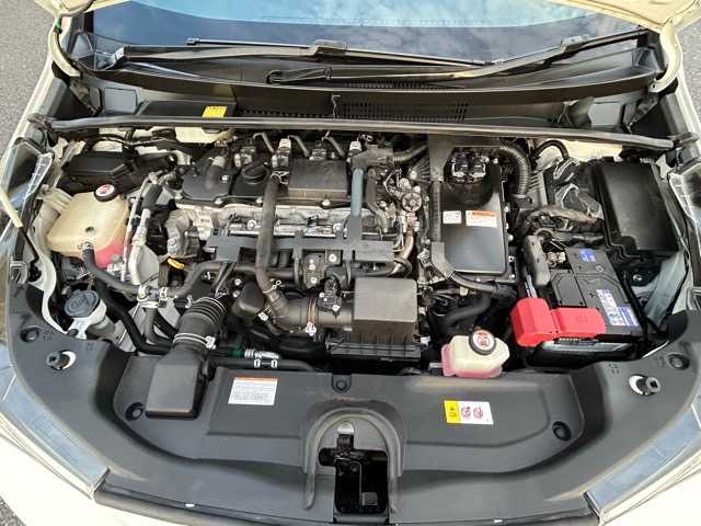 トヨタ プリウス E 千葉県 2016(平28)年 8.1万km スーパーホワイトⅡ 純正ナビ/Bluetooth/ワンセグTV/バックカメラ/ETC/ドライブレコーダー/社外エアロ/プリクラッシュセーフティ/レーンディパーチャアラート/オートハイビーム/クルーズコントロール/スマートキー/スペアキー×１/ステアリングスイッチ/純正フロアマット/保証書・取扱説明書