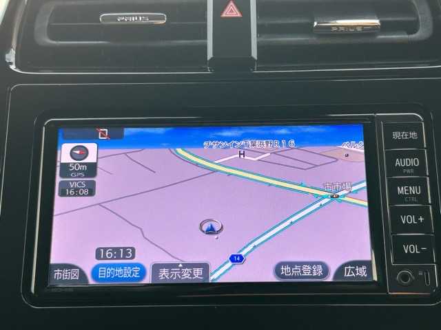 トヨタ プリウス E 千葉県 2016(平28)年 8.1万km スーパーホワイトⅡ 純正ナビ/Bluetooth/ワンセグTV/バックカメラ/ETC/ドライブレコーダー/社外エアロ/プリクラッシュセーフティ/レーンディパーチャアラート/オートハイビーム/クルーズコントロール/スマートキー/スペアキー×１/ステアリングスイッチ/純正フロアマット/保証書・取扱説明書