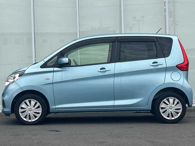 日産 デイズ J 神奈川県 2016(平28)年 4.5万km アイスブルー 純正ナビ（MJ1160-W)/ワンセグ/Bluetooth/CD/USB/バックカメラ /ETC/ドライブレコーダー　/ハロゲンヘッドライト　/リモコンキー　/スペアキー　/純正フロアマット　/ドアバイザー　/電格ミラー　/ABS　/横滑り防止装置　/衝突被害軽減システム　/保証書/取扱説明書