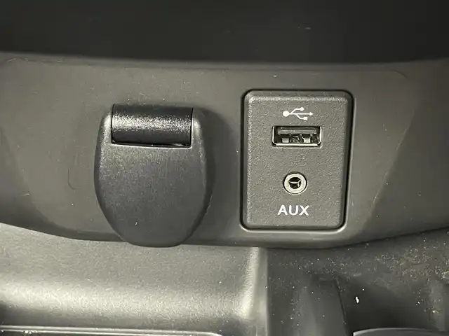 日産 エクストレイル 20Xi 埼玉県 2019(令1)年 4.2万km ガーネットレッド エマージェンシーブレーキ/車線逸脱警報/オートハイビーム/パーキングアシスト/純正ナビ/・フルセグ・CD・DVD・Bluetooth・SD/アラウンドビューモニター/プロパイロット/パワーバックドア/インテリジェントルームミラー/レーダークルーズコントロール/電動パーキング/アイドリングストップ/LEDヘッドライト（オートライト）/横滑り防止装置/スマートキー/プッシュスタート