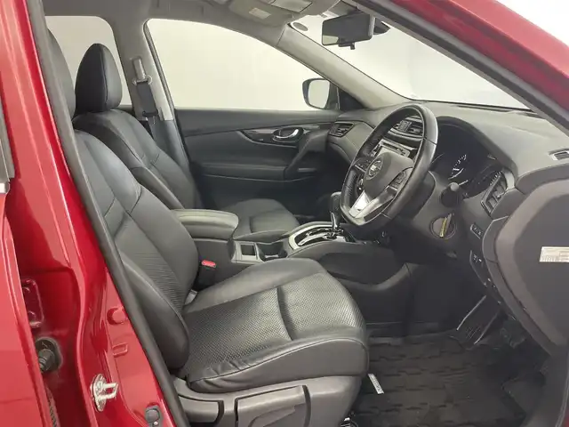 日産 エクストレイル 20Xi 埼玉県 2019(令1)年 4.2万km ガーネットレッド エマージェンシーブレーキ/車線逸脱警報/オートハイビーム/パーキングアシスト/純正ナビ/・フルセグ・CD・DVD・Bluetooth・SD/アラウンドビューモニター/プロパイロット/パワーバックドア/インテリジェントルームミラー/レーダークルーズコントロール/電動パーキング/アイドリングストップ/LEDヘッドライト（オートライト）/横滑り防止装置/スマートキー/プッシュスタート