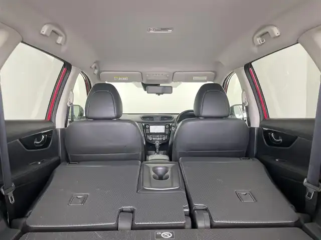 日産 エクストレイル 20Xi 埼玉県 2019(令1)年 4.2万km ガーネットレッド エマージェンシーブレーキ/車線逸脱警報/オートハイビーム/パーキングアシスト/純正ナビ/・フルセグ・CD・DVD・Bluetooth・SD/アラウンドビューモニター/プロパイロット/パワーバックドア/インテリジェントルームミラー/レーダークルーズコントロール/電動パーキング/アイドリングストップ/LEDヘッドライト（オートライト）/横滑り防止装置/スマートキー/プッシュスタート