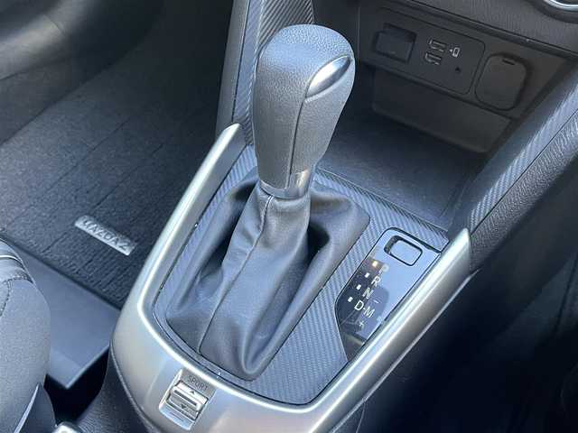 マツダ マツダ２ 15S スマートエディション 新潟県 2022(令4)年 4.7万km セラミックM ワンオーナー/4WD/純正メモリナビ/・AM/FM/フルセグ/Bluetooth/USB/全周囲モニター/純正ビルトインETC/フルフラットシート/純正フロアマット/社外15インチAW夏タイヤ/オートライト/オートマチックハイビーム/純正キセノンヘッドライト/ABS/横滑り防止機能/前後コーナーセンサー/レーンキープアシスト/盗難防止装置/保証書/取扱説明書