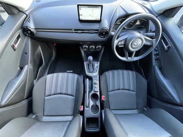 マツダ マツダ２ 15S スマートエディション 新潟県 2022(令4)年 4.7万km セラミックM ワンオーナー/4WD/純正メモリナビ/・AM/FM/フルセグ/Bluetooth/USB/全周囲モニター/純正ビルトインETC/フルフラットシート/純正フロアマット/社外15インチAW夏タイヤ/オートライト/オートマチックハイビーム/純正キセノンヘッドライト/ABS/横滑り防止機能/前後コーナーセンサー/レーンキープアシスト/盗難防止装置/保証書/取扱説明書