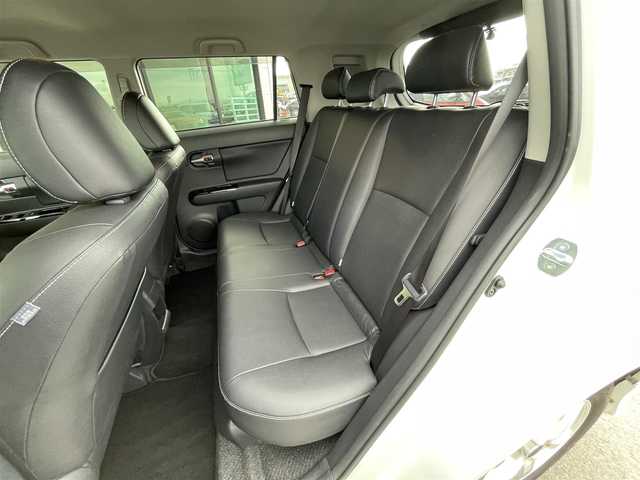 トヨタ カローラ ルミオン 1．5G On B リミテッド 東京都 2014(平26)年 5.8万km ホワイトパールクリスタルシャイン 社外ナビ(AVN-Z04iW)/フルセグTV、Bluetooth、DVD再生、FM/AM/純正アルミ１５インチホイール/ドアバイザー/レザーシート/純正フロアマット/ドライブレコーダー/電動格納ミラー/ビルトインETC/カーテンエアバッグ/プッシュスタート/パワーウィンドウ/パワーステアリング/横滑り防止装置
