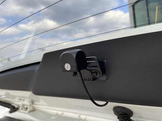 トヨタ カローラ ルミオン 1．5G On B リミテッド 東京都 2014(平26)年 5.8万km ホワイトパールクリスタルシャイン 社外ナビ(AVN-Z04iW)/フルセグTV、Bluetooth、DVD再生、FM/AM/純正アルミ１５インチホイール/ドアバイザー/レザーシート/純正フロアマット/ドライブレコーダー/電動格納ミラー/ビルトインETC/カーテンエアバッグ/プッシュスタート/パワーウィンドウ/パワーステアリング/横滑り防止装置