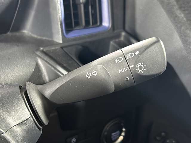 ダイハツ タント X 沖縄県 2021(令3)年 2.4万km ファイアークォーツレッドM 禁煙車　/純正ディスプレイオーディオ　/フルセグＴＶ/TVキャンセラー/パノラマモニター　/純正ドライブレコーダー　　/シートヒーター　/片側パワースライドドア　/コーナーセンサー　/ベンチシート　/純正フロアマット　/ＬＥＤヘッドライト/スペアキー