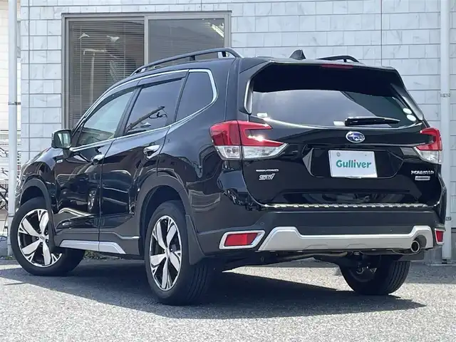 スバル フォレスター ハイブリッド アドバンス 福岡県 2020(令2)年 4.5万km クリスタルブラックシリカ ワンオーナー/STIエアロ（フロント・サイド・リア）/サンルーフ/純正8インチメモリナビ【CN-LR840DFD】/（AM/FM/CD/DVD/Bluetooth/iPod/USB/フルセグTV）/アイサイト/・後側方警戒支援/・誤後進抑制制御/・横滑り防止機能/・車線逸脱防止装置/・後退時ブレーキアシスト/・オートビークルホールド/・プリクラッシュブレーキ/・全車速追従機能付クルーズコントロール/・定速クルーズコントロール/・先行車発進装置/クリアランスソナー/コナーセンサー/盗難防止装置/パワーバックドア/メモリーハイト機能/純正18インチアルミホイール/茶色レザーシート/スマートリアビューミラー/ステアリングヒーター/シートヒーター（全席）/プッシュスタート/パドルシフト/ECOモード/フロント/サイドカメラ/ビルトインETC/nanoe付エアコン/純正前後ドライブレコーダー【DR-6980】/ISOFIX/電格ウィンカーミラー/ドアバイザー/純正ラバー　フロアマット/2.1A電源ソケット×2/USB端子×1/スペアキー×1/保証書/取扱説明書/ナビ取扱説明書/ドライブレコーダー取扱説明書