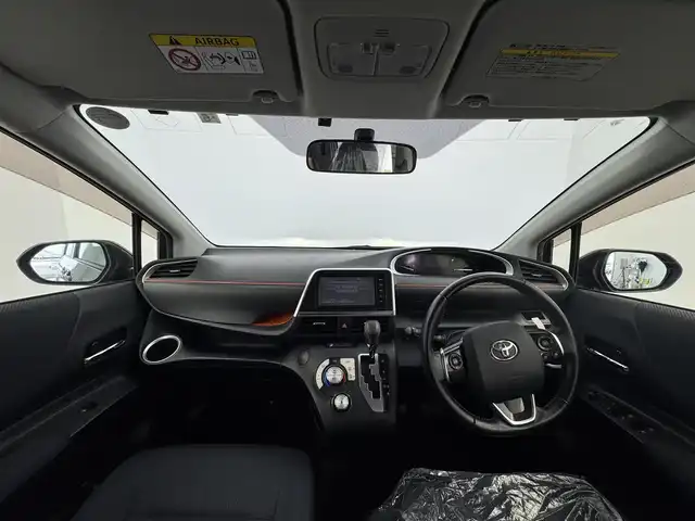 トヨタ シエンタ G 愛知県 2016(平28)年 3.1万km ブラックマイカ 純正７インチＳＤナビ　/(BT/CD/DVD/フルセグTV）/バックカメラ　/ＥＴＣ　/純正１５インチＡＷ/ドアバイザー　/純正ＬＥＤヘッドライト　/両側パワスラ　　/アイドリングストップ/フロアマット　/オートライト　/横滑り防止装置　/スマートキー/スペアキー