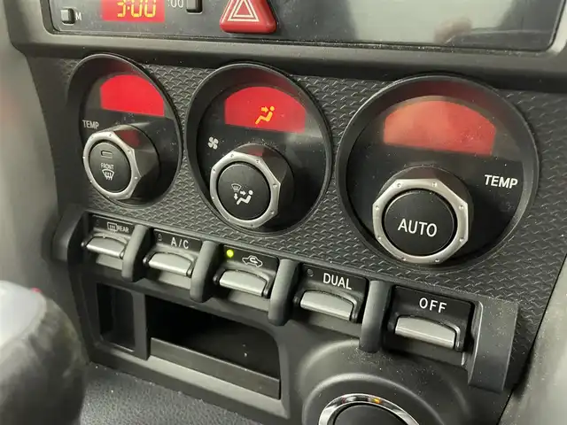 トヨタ ８６ GT 群馬県 2014(平26)年 3.9万km クリスタルブラックシリカ 純正ディーラーナビ（NSZN-W64T)/・CD/DVD/SD/Bluetooth/フルセグTV/===============/純正ナビ　バックカメラ　ドライブレコーダー　パドルシフト　純正１７インチアルミホイール　スマートキー　プッシュスタート　Ｂｌｕｅｔｏｏｔｈ　ＨＩＤヘッドライト　オートライト　Ｆフォグ　ＥＴＣ　禁煙車