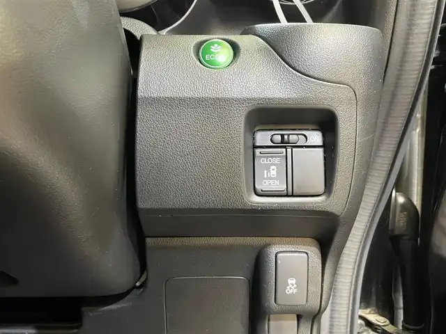 ホンダ Ｎ ＢＯＸ カスタム G Lパッケージ 岩手県 2012(平24)年 10.5万km クリスタルブラックパール ４WD/左側パワースライドドア/両側イージークローザードア/横滑り防止装置/アイドリングストップ/ヒルスタートアシスト/フルオートエアコン/ヒーテッドドアミラー/チップアップリヤシート/純正ナビ/（CD/DVD/フルセグ/SD/HDD）/ステアリングスイッチ/バックカメラ/ETC/オートライト/HIDヘッドライト/フォグライト/社外14インチアルミホイール