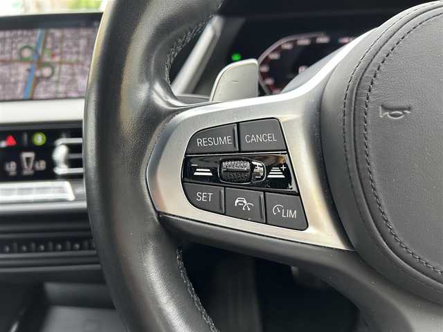 ＢＭＷ Ｍ１３５ｉ xDrive 東京都 2020(令2)年 4.7万km サファイアブラックP ワンオーナー/純正HDDナビ/FM・AM/Bluetooth//バックカメラ/ETC2.0/インテリジェントセーフティ/アダクティブクルーズコントロール/PDC自動起動/アクティブPDC緊急ブレーキ/パーキングアシスト/シートヒーター/パワーシート/パワーテールゲート/LEDヘッドライト/純正フロアマット/純正18インチAW/保証書/取扱説明書/スペアキー