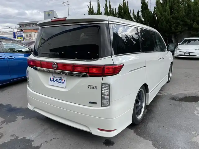 日産 エルグランド 250ハイウェイスター 和歌山県 2011(平23)年 11.2万km ブリリアントホワイトパール (株)IDOMが運営する【じしゃロン和歌山店】の自社ローン対象車両になります。こちらは現金ご利用時の価格です。/自社ローンご希望の方は別途その旨お申付け下さい。/RS-R車高調/純正SDメモリナビ/(AM/FM/CD/DVD/AUX/ipod)/両側パワースライドドア/切り替え式４WD/純正エンジンスターター/前方ドライブレコーダー/純正後席用モニター/バックカメラ/プッシュスタート/後席サンシェード/横滑り防止装置/オットマン/スマートキー/スペアキー×１/ナビリモコン付/ビルトインETC/三列シート/オットマン/電動格納ミラー/バニティミラー/純正AW付冬タイヤ積込/(225/55/R18)