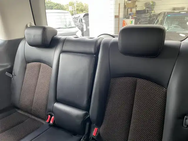 日産 エルグランド 250ハイウェイスター 和歌山県 2011(平23)年 11.2万km ブリリアントホワイトパール (株)IDOMが運営する【じしゃロン和歌山店】の自社ローン対象車両になります。こちらは現金ご利用時の価格です。/自社ローンご希望の方は別途その旨お申付け下さい。/RS-R車高調/純正SDメモリナビ/(AM/FM/CD/DVD/AUX/ipod)/両側パワースライドドア/切り替え式４WD/純正エンジンスターター/前方ドライブレコーダー/純正後席用モニター/バックカメラ/プッシュスタート/後席サンシェード/横滑り防止装置/オットマン/スマートキー/スペアキー×１/ナビリモコン付/ビルトインETC/三列シート/オットマン/電動格納ミラー/バニティミラー/純正AW付冬タイヤ積込/(225/55/R18)