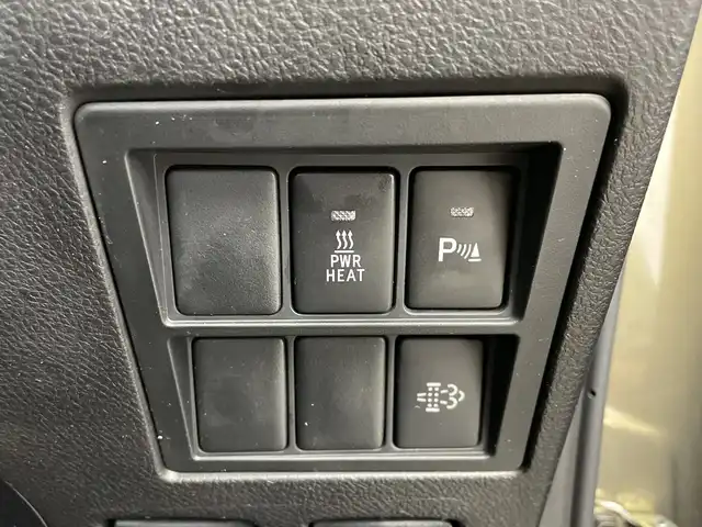 トヨタ ハイラックス Z 新潟県 2023(令5)年 5.2万km オキサイドブロンズM 4WD/純正ディーラーOPナビ/バックモニター/・AM/FM/CD/Bluetooth/フルセグ/アダプティブクルーズコントロ―ル/レーンキープアシスト/ターボ/ETC/純正LEDヘッドライト/オートライト/オートマチックハイビーム/純正リアガーニッシュ/純正フロアマット/純正17インチAW夏タイヤ/ABS/横滑り防止機能/AFS/前後コーナーセンサー/ダウンヒルアシストコントロール/保証書/取扱説明書