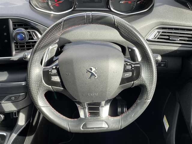 プジョー ３０８ GTライン ブルーHDi 岡山県 2020(令2)年 4.6万km GRIS ARTENSE 登録時走行距離46012km/純正ＳＤナビ/(AM/FM/USB/IPOD)/パーキングアシスト/アイドリングストップ/レーンキープアシスト/バックカメラ/ETC/クルーズコントロール/ＭＴモード付ＡＴ/ドライブレコーダー/オートマチックハイビーム/電動パーキングブレーキ/スマートキー/プッシュスタート/純正１７インチAW