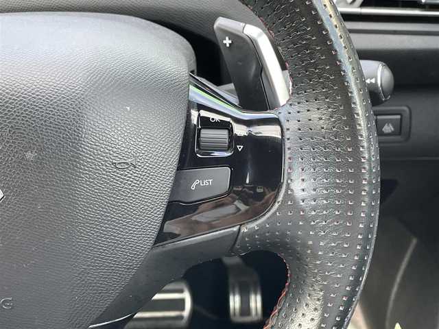 プジョー ３０８ GTライン ブルーHDi 岡山県 2020(令2)年 4.6万km GRIS ARTENSE 登録時走行距離46012km/純正ＳＤナビ/(AM/FM/USB/IPOD)/パーキングアシスト/アイドリングストップ/レーンキープアシスト/バックカメラ/ETC/クルーズコントロール/ＭＴモード付ＡＴ/ドライブレコーダー/オートマチックハイビーム/電動パーキングブレーキ/スマートキー/プッシュスタート/純正１７インチAW
