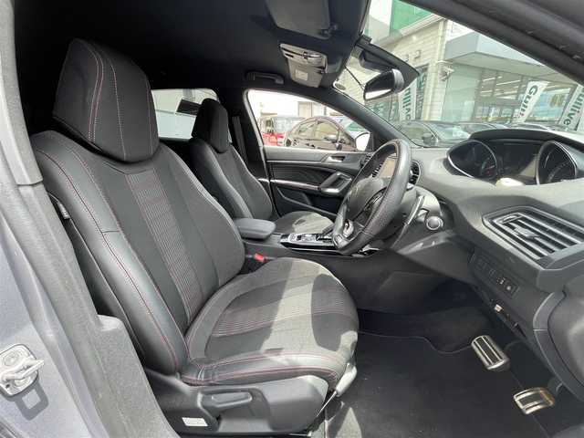 プジョー ３０８ GTライン ブルーHDi 岡山県 2020(令2)年 4.6万km GRIS ARTENSE 登録時走行距離46012km/純正ＳＤナビ/(AM/FM/USB/IPOD)/パーキングアシスト/アイドリングストップ/レーンキープアシスト/バックカメラ/ETC/クルーズコントロール/ＭＴモード付ＡＴ/ドライブレコーダー/オートマチックハイビーム/電動パーキングブレーキ/スマートキー/プッシュスタート/純正１７インチAW