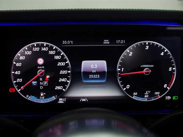 メルセデス・ベンツ ゲレンデヴァーゲン Ｇ４００ｄ AMGライン 兵庫県 2023(令5)年 2.6万km パール Gmanufakturプログラム/アダプティブダンピング/グレーレザーシート/ワンオーナー/純正デジタルインナーミラー/リラクゼーションシート/ラグジュアリーパッケージ
