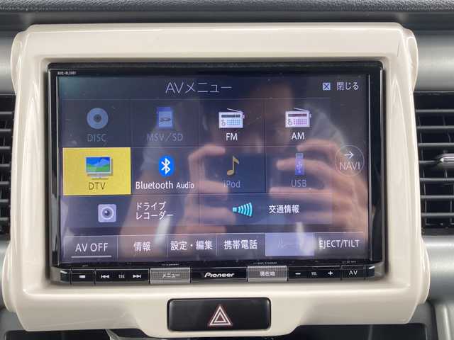 スズキ ハスラー J 佐賀県 2018(平30)年 5.8万km ピュアホワイトパール/ブラック2トーン 純正８インチナビ/全方位カメラ/デュアルカメラブレーキサポートシステム/路線逸脱警報/誤発進抑制機能/シートヒーター/ETC/アイドリングストップ/ステアリングリモコン/プッシュスタート/スマートキー/HIDヘッドライト/フォグライト/純正アルミホイール