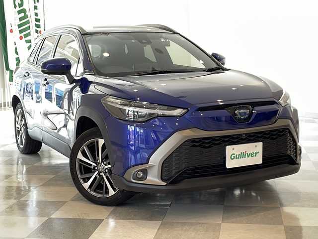 トヨタ カローラ クロス ハイブリッド Z 福井県 2022(令4)年 6.3万km ダークブルーマイカM ・純正ディスプレイオーディオ/・Bluetooth/・パノラミックビューモニター/・トヨタセーフティセンス/・ブラインドスポットモニター（BSM）/・リアクロストラフィックアラート（ＲＣＴＡ）/・パーキングサポートブレーキ（ＰＫＳＢ）/・クリアランスソナー/・パワーバックドア/・アドバンスドパーク/・D席パワーシート/・シートヒーター/・LEDヘッドライト/・ビルトインETC/・スマートキー/・プッシュスタート