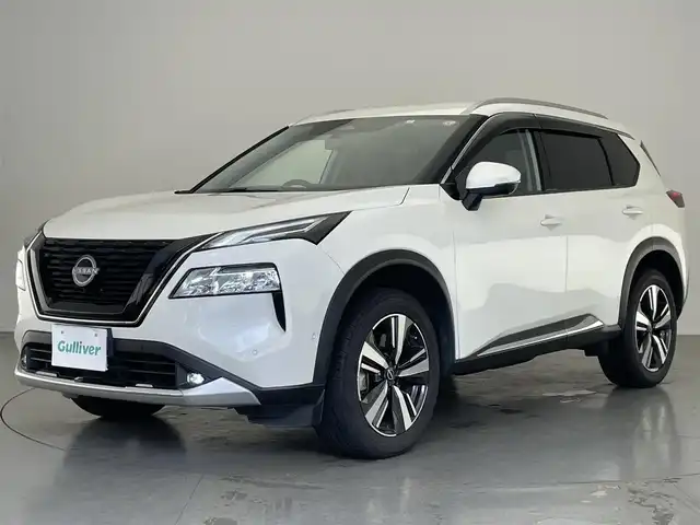 日産 エクストレイル G e－4ORCE 愛知県 2023(令5)年 5.1万km ブリリアントホワイトパール 純正ナビ　デジイン　ＨＵＤ　ＢＳＭ　全方位カメラ　プロパイロット　メモリーシート　追従クルコン　フルセグTV　ＵＳＢ　ワイヤレス充電　衝突軽減　シートヒーター前席&後席　ステアリングヒーター　パーキングアシスト　LEDライト　禁煙車　AC１００充電　２．０ETC　フォグ　合皮シート　セカンド席サンシェード　