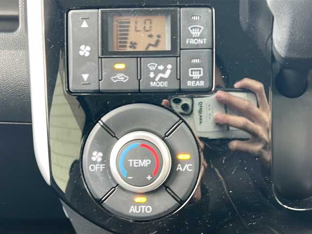 ダイハツ タント カスタム X 静岡県 2016(平28)年 8.2万km ブラックマイカメタリック /純正ナビ/地デジTV//純正CD DVD Bluetooth//バックカメラ//パワースライドドア//フォグランプ//純正14インチAW//スマートキー//LEDヘッドライト