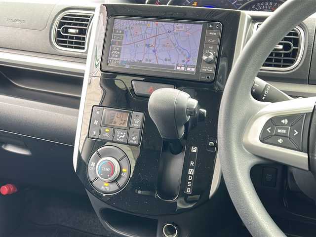 ダイハツ タント カスタム X 静岡県 2016(平28)年 8.2万km ブラックマイカメタリック /純正ナビ/地デジTV//純正CD DVD Bluetooth//バックカメラ//パワースライドドア//フォグランプ//純正14インチAW//スマートキー//LEDヘッドライト