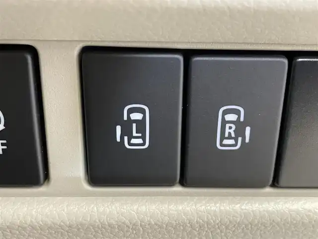 スズキ スペーシア HYBRID X 岩手県 2018(平30)年 11.3万km オフブルーメタリック/ホワイト2トーン ４WD/２トーンフールパッケージ/アップグレードパッケージ/ルーフレール/両側パワースライドドア/スリムサーキュレーター/両側パワースライドドア/デュアルセンサーブレーキサポート/車線逸脱警報/誤発進抑制機能/リヤパーキングセンサー/ハイビームアシスト/横滑り防止装置/アイドリングストップ/ロールサンシェード/前席シートヒーター/社外ナビ/フルセグTV/ETC/LEDヘッドライト/純正１４インチアルミホイール