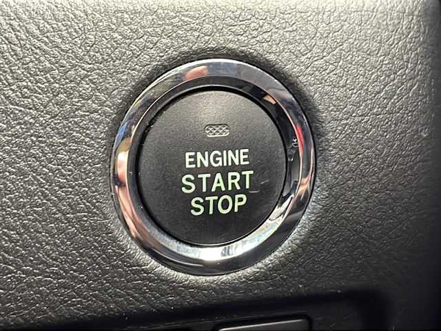 トヨタ ヴェルファイア 2．4Z ゴールデンアイズ 千葉県 2013(平25)年 5.3万km ブラック 衝突軽減ブレーキ/クルーズコントロール/前後コーナーセンサー/純正後席モニター　/純正ＳＤナビ/　DVD/CD/BT/FM/AM/フルセグTV/バックカメラ/ステアリングスイッチ/純正ビルトインＥＴＣ/社外前ドライブレコーダー/電動リアゲート/ＬＥＤヘッドライト　/オートライト/オットマン/ハーフレザーシート/純正アルミホイール/純正フロアマット