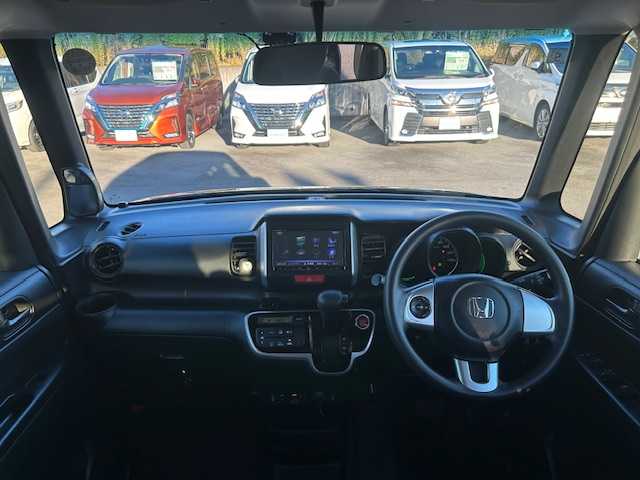 ホンダ Ｎ ＢＯＸ G SSパッケージ 静岡県 2017(平29)年 5.9万km プレミアムディープモカパール ●社外ナビ/（フルセグTV/CD/DVD/Bluetooth）/（CN-RE03D）/●運転席＆助手席シートヒーター/●オートライト/●ステアリングスイッチ/●電動格納ウインカーミラー/●ETC/●両側パワースライドドア/●純正フロアマット/●ドアバイザー/●前後ドライブレコーダー/●スマートキー/●プッシュスタート/●ダブル＋サイドSRS＋ABS