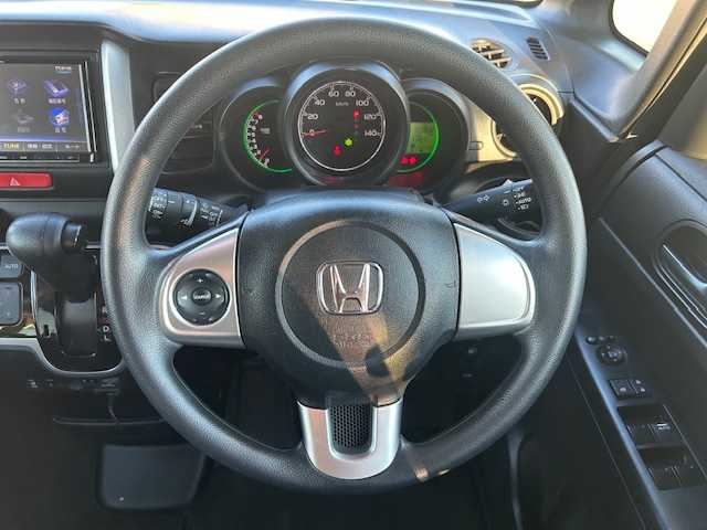 ホンダ Ｎ ＢＯＸ G SSパッケージ 静岡県 2017(平29)年 5.9万km プレミアムディープモカパール ●社外ナビ/（フルセグTV/CD/DVD/Bluetooth）/（CN-RE03D）/●運転席＆助手席シートヒーター/●オートライト/●ステアリングスイッチ/●電動格納ウインカーミラー/●ETC/●両側パワースライドドア/●純正フロアマット/●ドアバイザー/●前後ドライブレコーダー/●スマートキー/●プッシュスタート/●ダブル＋サイドSRS＋ABS