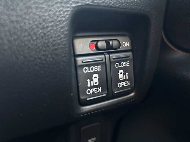 ホンダ Ｎ ＢＯＸ G SSパッケージ 静岡県 2017(平29)年 5.9万km プレミアムディープモカパール ●社外ナビ/（フルセグTV/CD/DVD/Bluetooth）/（CN-RE03D）/●運転席＆助手席シートヒーター/●オートライト/●ステアリングスイッチ/●電動格納ウインカーミラー/●ETC/●両側パワースライドドア/●純正フロアマット/●ドアバイザー/●前後ドライブレコーダー/●スマートキー/●プッシュスタート/●ダブル＋サイドSRS＋ABS