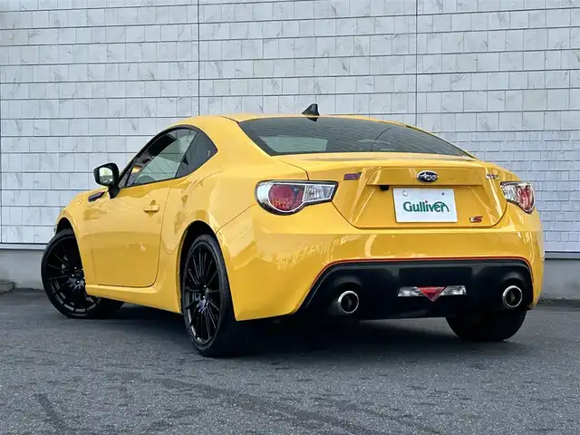 スバル ＢＲＺ tS 群馬県 2015(平27)年 7万km サンライズイエロー 6MT/カロッツェリアメモリーナビ/（DISC/FM/AM/フルセグTV/SD/Bluetooth/USB）/ts専用カラー/ts LIMITED EDITION 300プレート/ts専用スカッフプレート/STIプッシュスタートボタン/STIシフトノブ/STI×RECAROセミバケットシート/STI革巻きステアリング/STIフロントリップ/STIフレキシブルVバー/STIキャリパーブレーキ/STI18インチアルミ/スリットローター/ビルシュタイン足回り/アルミスポーツペダル/ヘッドライトレベライザー/LEDヘッドライト/LEDデイライナー/オートライト/両側オートパワーウインドウ/クルーズコントロール