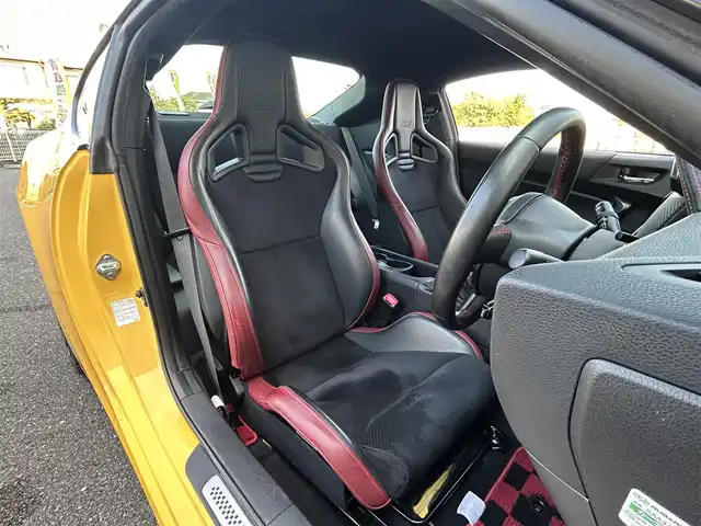 スバル ＢＲＺ tS 群馬県 2015(平27)年 7万km サンライズイエロー 6MT/カロッツェリアメモリーナビ/（DISC/FM/AM/フルセグTV/SD/Bluetooth/USB）/ts専用カラー/ts LIMITED EDITION 300プレート/ts専用スカッフプレート/STIプッシュスタートボタン/STIシフトノブ/STI×RECAROセミバケットシート/STI革巻きステアリング/STIフロントリップ/STIフレキシブルVバー/STIキャリパーブレーキ/STI18インチアルミ/スリットローター/ビルシュタイン足回り/アルミスポーツペダル/ヘッドライトレベライザー/LEDヘッドライト/LEDデイライナー/オートライト/両側オートパワーウインドウ/クルーズコントロール