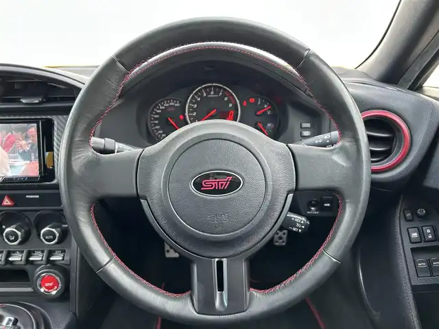 スバル ＢＲＺ tS 群馬県 2015(平27)年 7万km サンライズイエロー 6MT/カロッツェリアメモリーナビ/（DISC/FM/AM/フルセグTV/SD/Bluetooth/USB）/ts専用カラー/ts LIMITED EDITION 300プレート/ts専用スカッフプレート/STIプッシュスタートボタン/STIシフトノブ/STI×RECAROセミバケットシート/STI革巻きステアリング/STIフロントリップ/STIフレキシブルVバー/STIキャリパーブレーキ/STI18インチアルミ/スリットローター/ビルシュタイン足回り/アルミスポーツペダル/ヘッドライトレベライザー/LEDヘッドライト/LEDデイライナー/オートライト/両側オートパワーウインドウ/クルーズコントロール