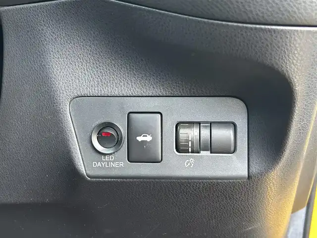 スバル ＢＲＺ tS 群馬県 2015(平27)年 7万km サンライズイエロー 6MT/カロッツェリアメモリーナビ/（DISC/FM/AM/フルセグTV/SD/Bluetooth/USB）/ts専用カラー/ts LIMITED EDITION 300プレート/ts専用スカッフプレート/STIプッシュスタートボタン/STIシフトノブ/STI×RECAROセミバケットシート/STI革巻きステアリング/STIフロントリップ/STIフレキシブルVバー/STIキャリパーブレーキ/STI18インチアルミ/スリットローター/ビルシュタイン足回り/アルミスポーツペダル/ヘッドライトレベライザー/LEDヘッドライト/LEDデイライナー/オートライト/両側オートパワーウインドウ/クルーズコントロール