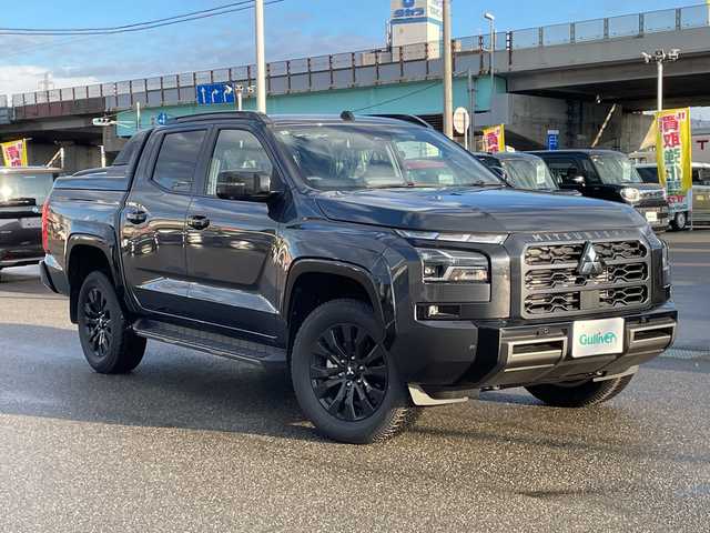 三菱 トライトン GSR 石川県 2025(令7)年 0.1万km グレー ４ＷＤ　ディーゼル　純正ナビ　フルセグＴＶ　全方位カメラ　ＬＥＤヘッドライト　革シート　シートヒーター　ハンドルヒーター　レーダーブレーキ　レーダークルーズ　コーナーセンサー　保証書