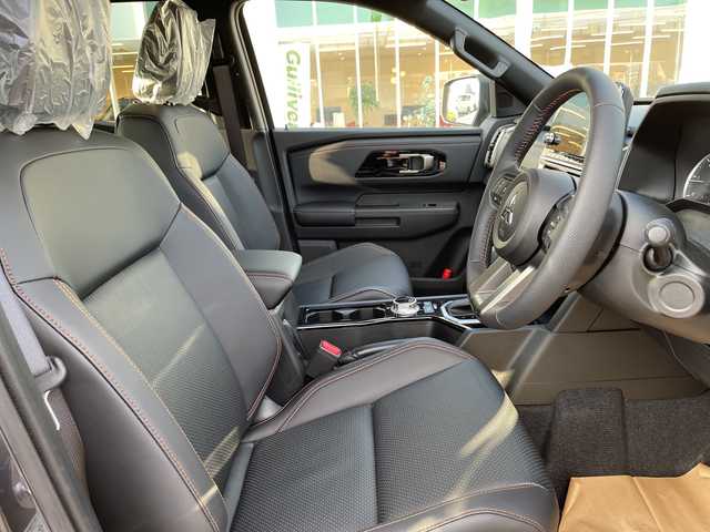 三菱 トライトン GSR 石川県 2025(令7)年 0.1万km グレー ４ＷＤ　ディーゼル　純正ナビ　フルセグＴＶ　全方位カメラ　ＬＥＤヘッドライト　革シート　シートヒーター　ハンドルヒーター　レーダーブレーキ　レーダークルーズ　コーナーセンサー　保証書