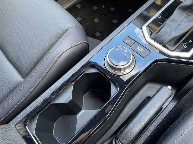 三菱 トライトン GSR 石川県 2025(令7)年 0.1万km グレー ４ＷＤ　ディーゼル　純正ナビ　フルセグＴＶ　全方位カメラ　ＬＥＤヘッドライト　革シート　シートヒーター　ハンドルヒーター　レーダーブレーキ　レーダークルーズ　コーナーセンサー　保証書