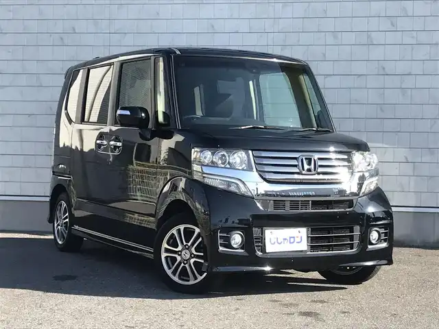 ホンダ Ｎ ＢＯＸ カスタム SSパッケージ 栃木県 2014(平26)年 7.6万km スマートブラック (株)IDOMが運営する【じしゃロン小山店】の自社ローン対象車両になります。こちらは現金ご利用時の価格です。/自社ローンご希望の方は別途その旨お申付け下さい。//禁煙車/純正ワンセグナビ/（CD/DVD/AM/FMラジオ）/(Bluetooth)/スマートキー/プッシュスタート/バックカメラ/ＥＴＣ/両側パワースライドドア/シティブレーキアクティブシステム/チップアップシート/アイドリングストップ/ステアリングリモコン/電動格納ドアミラー/パワーウインドウ/オートライト