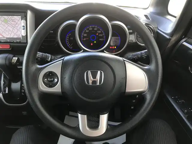 ホンダ Ｎ ＢＯＸ カスタム SSパッケージ 栃木県 2014(平26)年 7.6万km スマートブラック (株)IDOMが運営する【じしゃロン小山店】の自社ローン対象車両になります。こちらは現金ご利用時の価格です。/自社ローンご希望の方は別途その旨お申付け下さい。//禁煙車/純正ワンセグナビ/（CD/DVD/AM/FMラジオ）/(Bluetooth)/スマートキー/プッシュスタート/バックカメラ/ＥＴＣ/両側パワースライドドア/シティブレーキアクティブシステム/チップアップシート/アイドリングストップ/ステアリングリモコン/電動格納ドアミラー/パワーウインドウ/オートライト