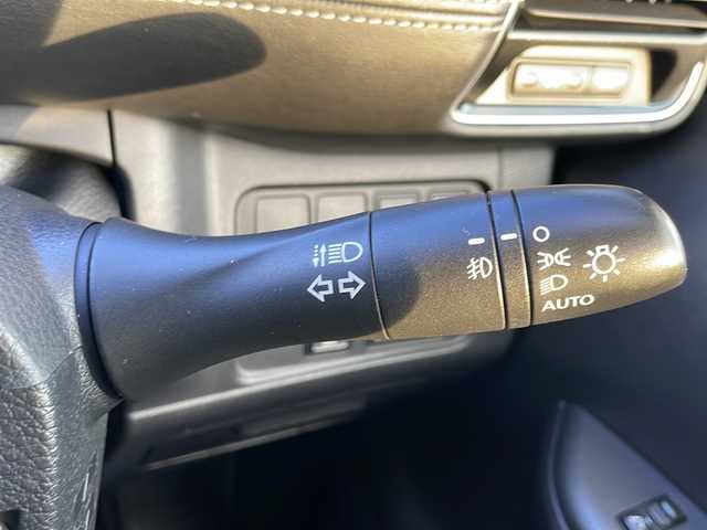 日産 セレナ ハイウェイスター プロパイロットED 岩手県 2017(平29)年 9.6万km ブリリアントホワイトパール プロパイロット　衝突被害軽減　純正８型ナビ　バックカメラ　Ｂｌｕｅｔｏｏｔｈ　ＣＤ／ＤＶＤ再生　ＵＳＢ接続　フルセグ　両側パワースライドドア　後席ＵＳＢ電源　純正１５インチＡＷ　ＥＴＣ　スペアキー