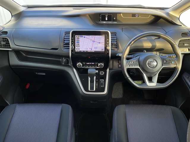 日産 セレナ ハイウェイスター プロパイロットED 岩手県 2017(平29)年 9.6万km ブリリアントホワイトパール プロパイロット　衝突被害軽減　純正８型ナビ　バックカメラ　Ｂｌｕｅｔｏｏｔｈ　ＣＤ／ＤＶＤ再生　ＵＳＢ接続　フルセグ　両側パワースライドドア　後席ＵＳＢ電源　純正１５インチＡＷ　ＥＴＣ　スペアキー