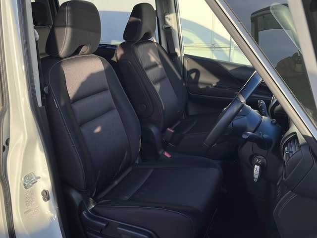 日産 セレナ ハイウェイスター プロパイロットED 岩手県 2017(平29)年 9.6万km ブリリアントホワイトパール プロパイロット　衝突被害軽減　純正８型ナビ　バックカメラ　Ｂｌｕｅｔｏｏｔｈ　ＣＤ／ＤＶＤ再生　ＵＳＢ接続　フルセグ　両側パワースライドドア　後席ＵＳＢ電源　純正１５インチＡＷ　ＥＴＣ　スペアキー