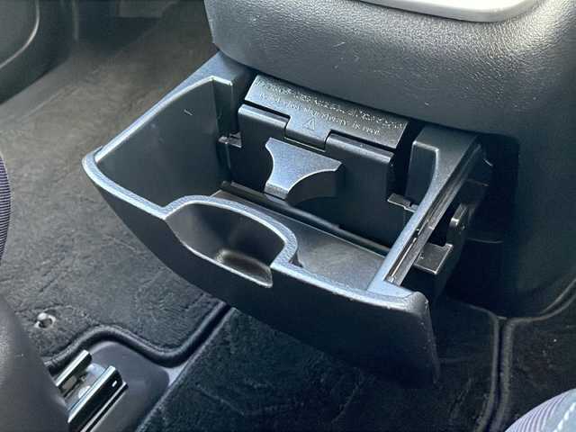 日産 セレナ ハイウェイスター プロパイロットED 岩手県 2017(平29)年 9.6万km ブリリアントホワイトパール プロパイロット　衝突被害軽減　純正８型ナビ　バックカメラ　Ｂｌｕｅｔｏｏｔｈ　ＣＤ／ＤＶＤ再生　ＵＳＢ接続　フルセグ　両側パワースライドドア　後席ＵＳＢ電源　純正１５インチＡＷ　ＥＴＣ　スペアキー