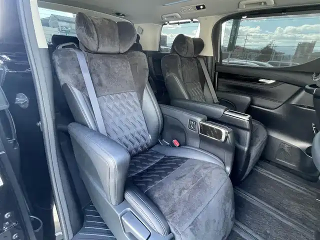 トヨタ ヴェルファイア Z Gエディション 福岡県 2017(平29)年 6.5万km ブラック 純正10型SDナビ(フルセグTV/CD/DVD/BT/HDMI)/モデリスタエアロ(F.S.R)/バックカメラ/後席フリップダウンモニター/プリクラッシュセーフティー/コーナーセンサー/電動リアゲート/両側パワスラ/レーダークルコン/ハンドルヒーター/ドラレコ/ETC/オートホールド/100V/USBポート/純正LEDヘッドライト/純正フロアマット/純正18インチアルミホイール/プッシュスタート/スマートキー