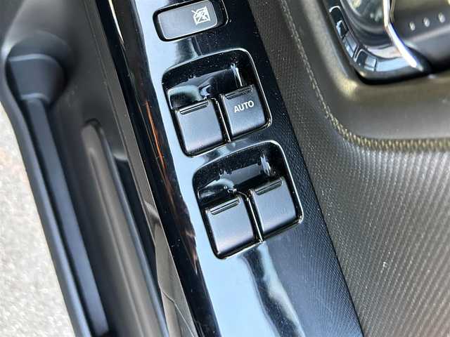 スズキ スペーシア カスタム HYBRID XS 大阪府 2021(令3)年 5.4万km ムーンライトバイオレットPM (株)IDOMが運営する【じしゃロン堺店】の自社ローン専用車両になります。/こちらは現金またはオートローンご利用時の価格です。自社ローンご希望の方は別途その旨お申付け下さい